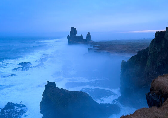 Lóndrangar sind Basaltfeseln im Snæfellsjökull-Nationalpark
