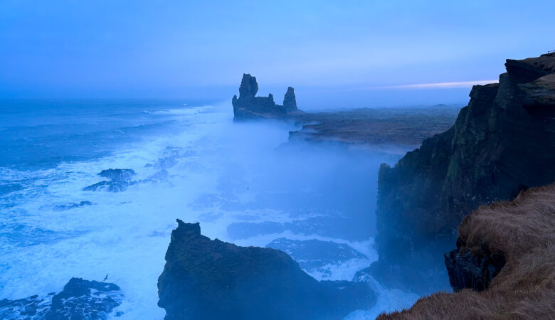 Lóndrangar sind Basaltfeseln im Snæfellsjökull-Nationalpark